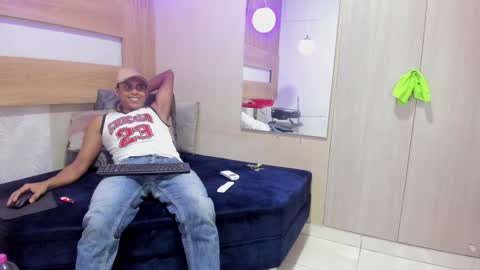 Soffia bless online show from 01/08/25, 01:52