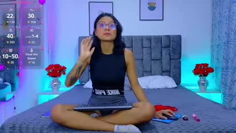 SOFFI AND CHISTOPHER online show from 03/24/26, 11:59