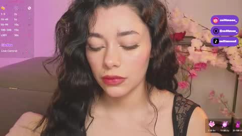 Snapshot of soffimoon_ chatting on 10/03/25, 02:41 IG Soffimoon   I THANK YOU FOR LEAVING YOUR FOLLOW online show from 10/03/25, 02:41