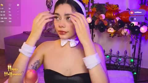 Snapshot of soffimoon_ chatting on 10/15/25, 04:34 IG Soffimoon   I THANK YOU FOR LEAVING YOUR FOLLOW online show from 10/15/25, 04:34