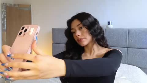 IG Soffimoon   I THANK YOU FOR LEAVING YOUR FOLLOW online show from 05/05/26, 07:55