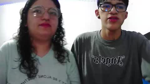 Snapshot of soffje00 chatting on 10/15/25, 01:44 soffje00 online show from 10/15/25, 01:44