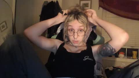 Lilytea online show from 03/13/26, 01:45