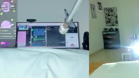 Snapshot of sofi__velez_ chatting on 04/26/26, 04:59 Sofi online show from 04/26/26, 04:59