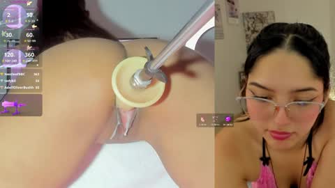 Snapshot of sofi__velez_ chatting on 04/28/26, 05:51 Sofi online show from 04/28/26, 05:51