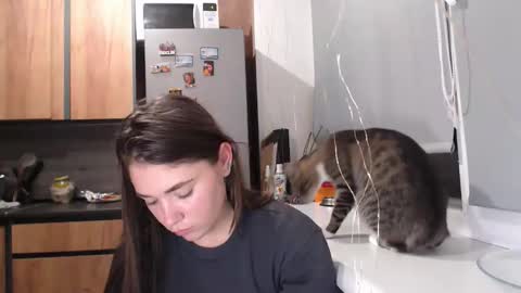 Sofi online show from 11/05/25, 06:41