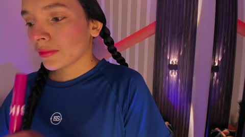 SOFIA online show from 05/06/26, 01:14