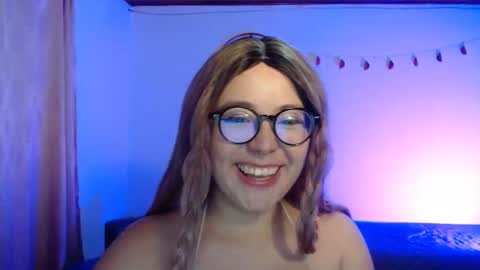 Snapshot of sofi_lynch chatting on 11/05/25, 05:18 Sofi Lynch online show from 11/05/25, 05:18