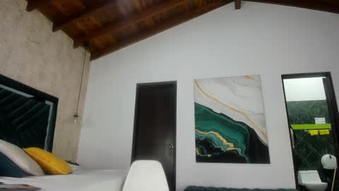 Sofi online show from 04/01/26, 11:22