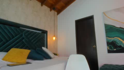 Sofi online show from 04/06/26, 11:22