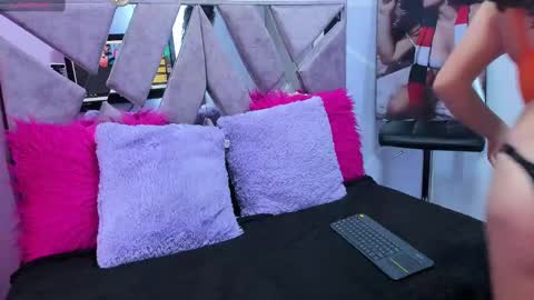 Sofi Noa online show from 02/06/25, 11:21