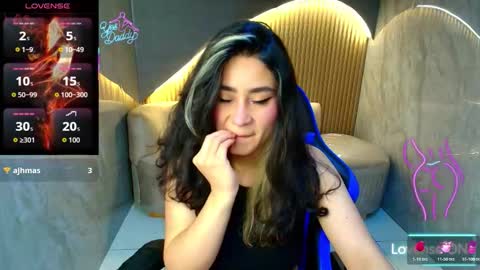 sofi_r_ online show from 02/18/26, 02:57