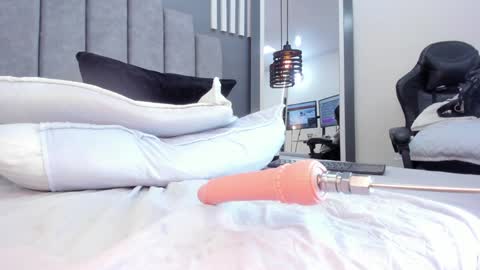 valen online show from 12/15/24, 01:57