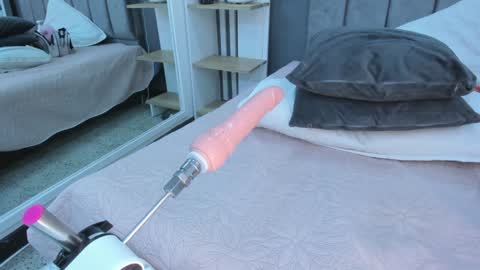 valen online show from 01/12/25, 10:12