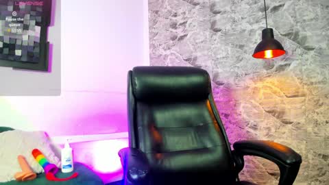 sofi_wiliiams2 online show from 04/03/26, 08:07