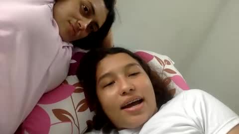 Snapshot of sofi_yendell chatting on 10/14/25, 04:19 sofi online show from 10/14/25, 04:19