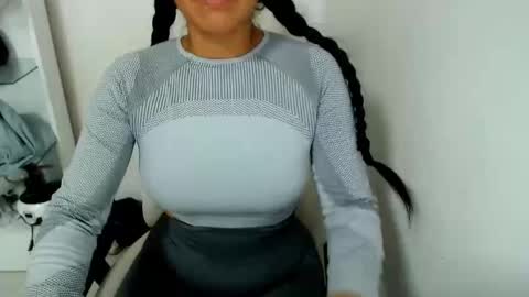 sofia vene  online show from 04/30/26, 03:29