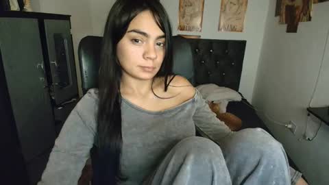 Sofia online show from 04/16/26, 11:07