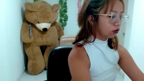 Snapshot of sofia_762254 chatting on 05/07/26, 10:26 sofia_762254 online show from 05/07/26, 10:26