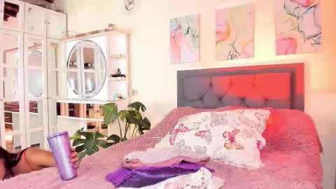 call me L U  online show from 12/14/25, 01:11