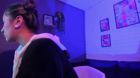 sofi  online show from 11/17/25, 03:23