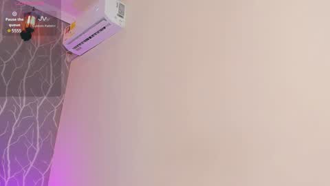 Snapshot of sofia_cleyton1 chatting on 01/31/25, 12:29 online show from 01/31/25, 12:29