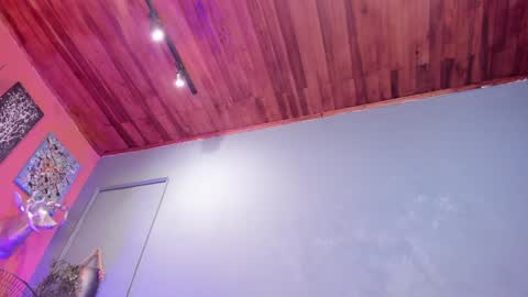 Snapshot of sofia_ebony chatting on 12/08/24, 01:25 Sofia online show from 12/08/24, 01:25