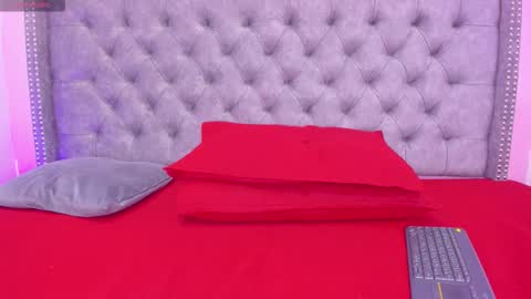 SOFIA online show from 12/04/25, 06:55