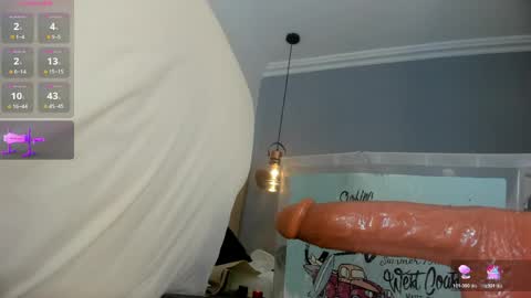 Sofia  online show from 04/09/26, 11:04