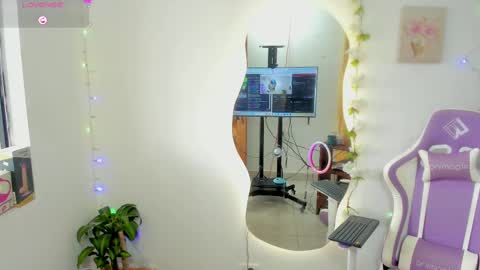 sofia online show from 09/17/25, 06:20