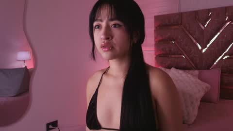 sofia gomes online show from 04/10/26, 11:59