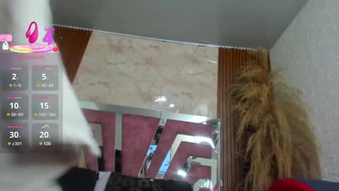 sofia gutierrez   online show from 03/10/25, 06:16