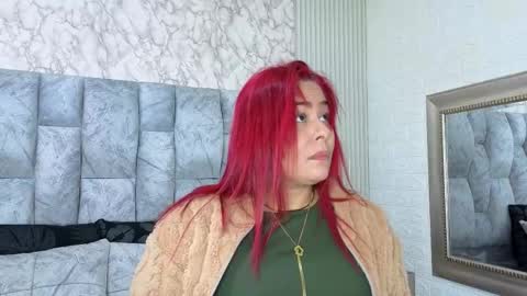 sofia gutierrez   online show from 10/06/25, 03:04