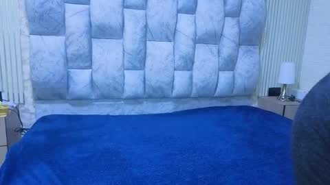 sofia gutierrez   online show from 11/09/25, 10:24