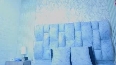 sofia gutierrez   online show from 11/14/25, 11:09