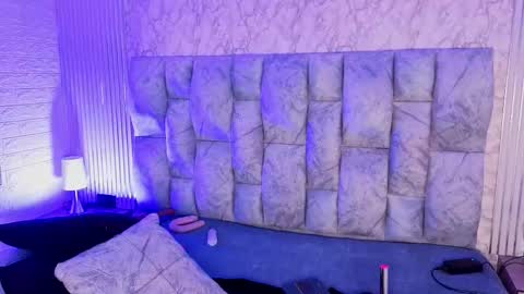 sofia gutierrez   online show from 12/22/25, 03:25