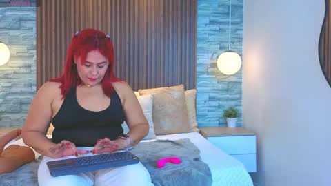 sofia_gutierrez_x online show from 06/07/26, 04:00