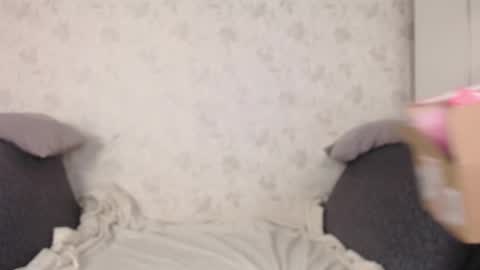 Sofia here online show from 03/19/26, 12:03