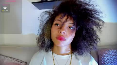 Snapshot of sofia_kay_ chatting on 05/22/26, 09:09 S O F I A online show from 05/22/26, 09:09