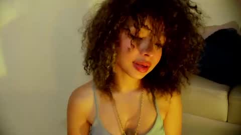 Snapshot of sofia_kay_ chatting on 05/28/26, 12:08 S O F I A online show from 05/28/26, 12:08