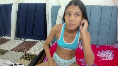 sofia_land_18 online show from 01/26/25, 12:22
