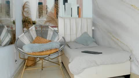 Sofi  online show from 04/08/26, 07:58