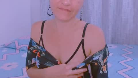 Snapshot of sofia_mark20 chatting on 01/11/25, 08:32 Sofia  online show from 01/11/25, 08:32