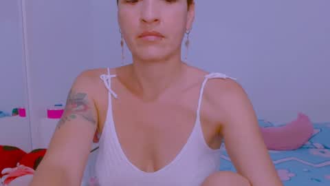 Snapshot of sofia_mark20 chatting on 01/20/25, 05:37 Sofia  online show from 01/20/25, 05:37