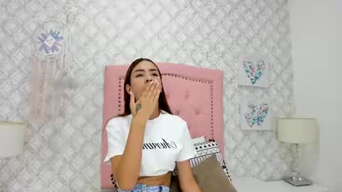 Snapshot of sofia_martinez9 chatting on 07/08/26, 07:07 sofia_martinez9 online show from 07/08/26, 07:07