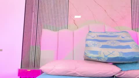 Sofia online show from 04/21/26, 03:02