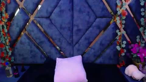 sofia miranda online show from 02/12/26, 03:18