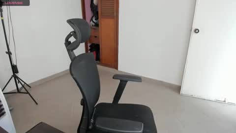 sofia_new online show from 03/06/25, 09:31