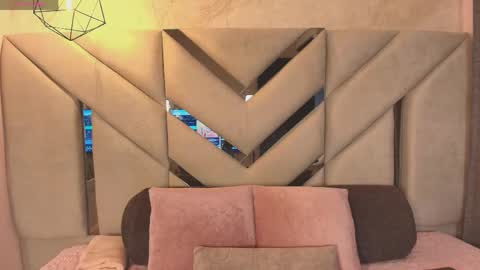   online show from 05/06/26, 07:08