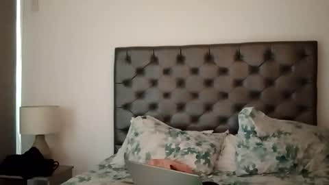 sofia_rouse2 online show from 04/20/26, 12:35